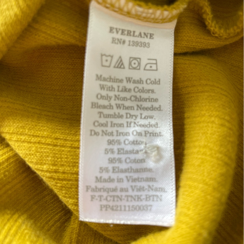 Everlane Olive Button-Front Rib Tank - Picture 9 of 9
